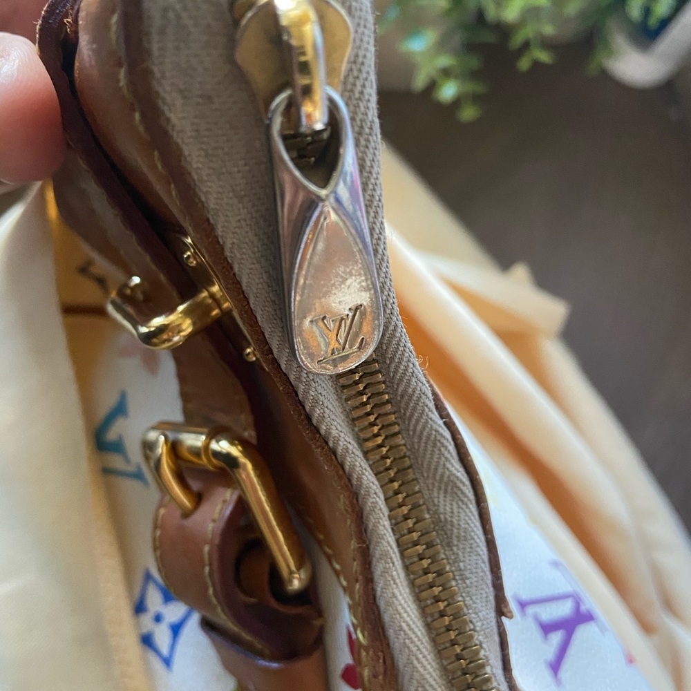 *SOLDOUT* Louis Vuitton Greta Multicolor White - Picture 9 of 12